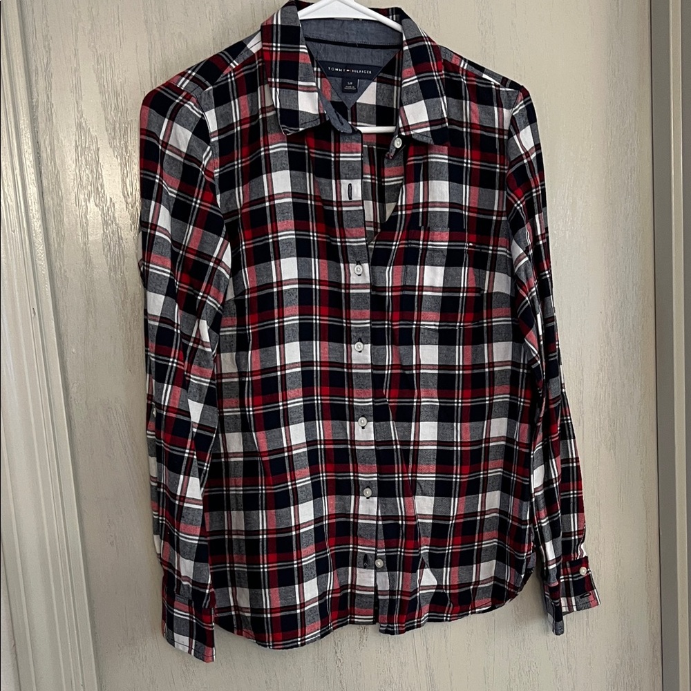 Tommy Hilfiger | 100% Cotton | Plaid Button-Up Shirt in Red, Black & White